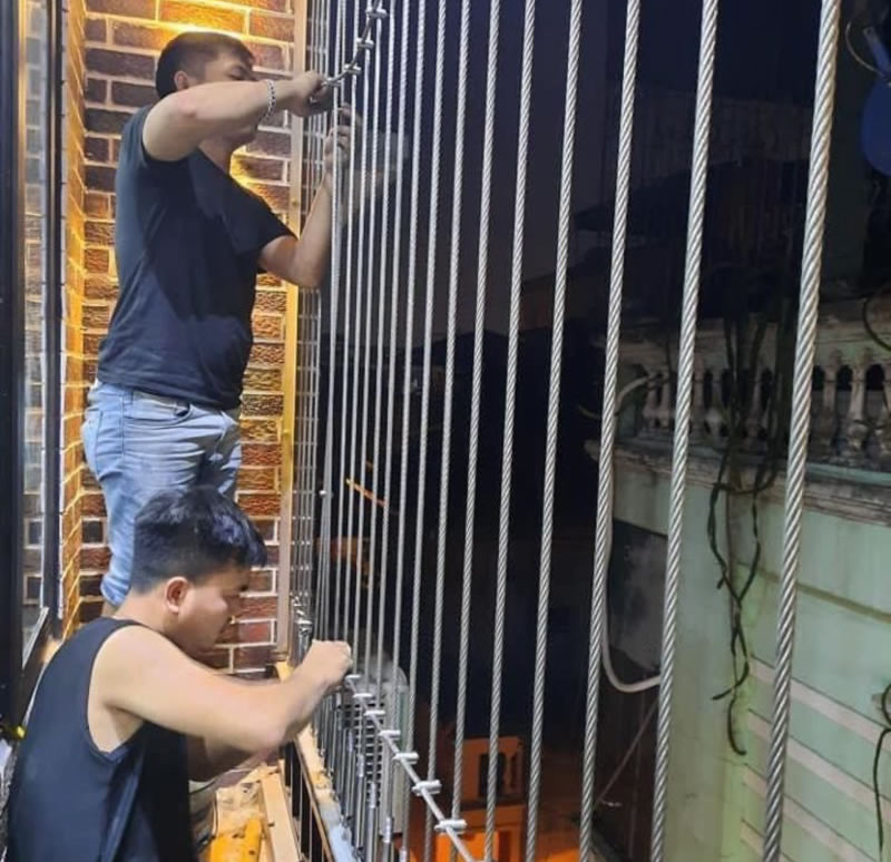 C&aacute;p lưới tăng đơ an to&agrave;n ban c&ocirc;ng cầu thang Vinh Nghệ An
